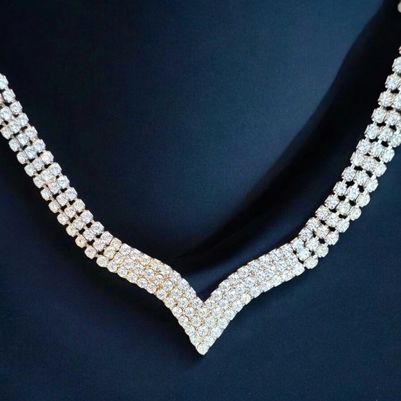 Vintage Sparkling Crystal Silver-Tone Necklace - Picture 1 of 8